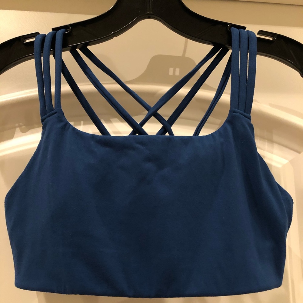 Athleta Fully Focused Sports Bra